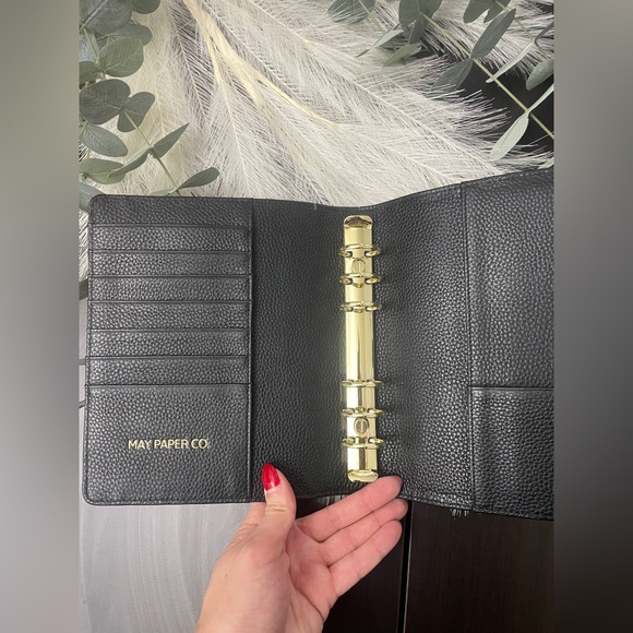 May Paper Co Personal Wide Ring Leather Quilted Agenda Cover | Liquorice (Black) - Picture 2 of 5